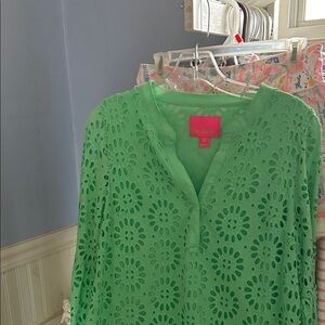 Lilly Pulitzer Vibrant Green dress size small Preowned Pom poms trim